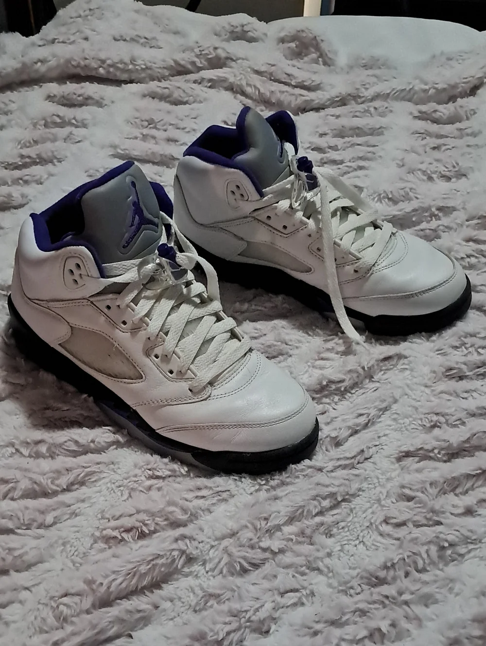 Jordan Kids White and Purple Mid-Top Sneakers